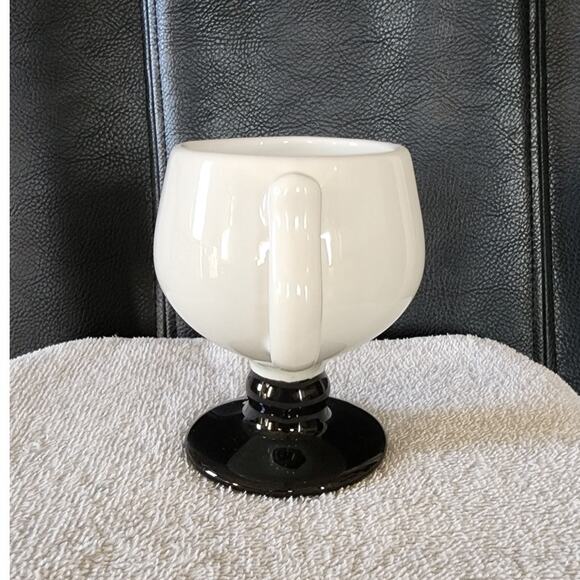 Set Of 2 Vintage Caribe China White & Black Pedestal Espresso Coffee/ Tea Mug - Picture 2 of 5